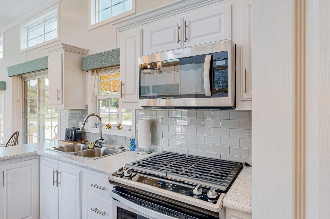 Tiny Charmer Hendersonville Exterior photo